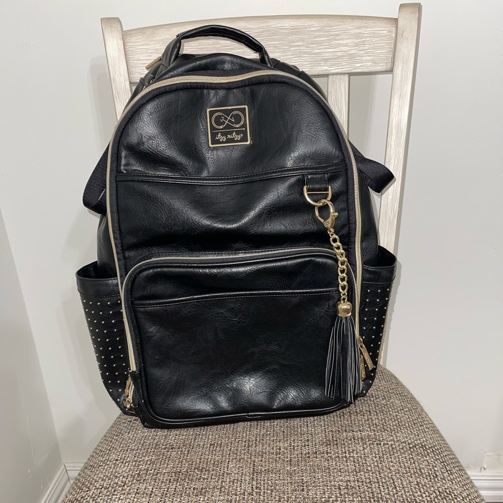 Itzy Ritzy limited edition Chelsea and Cole boss plus